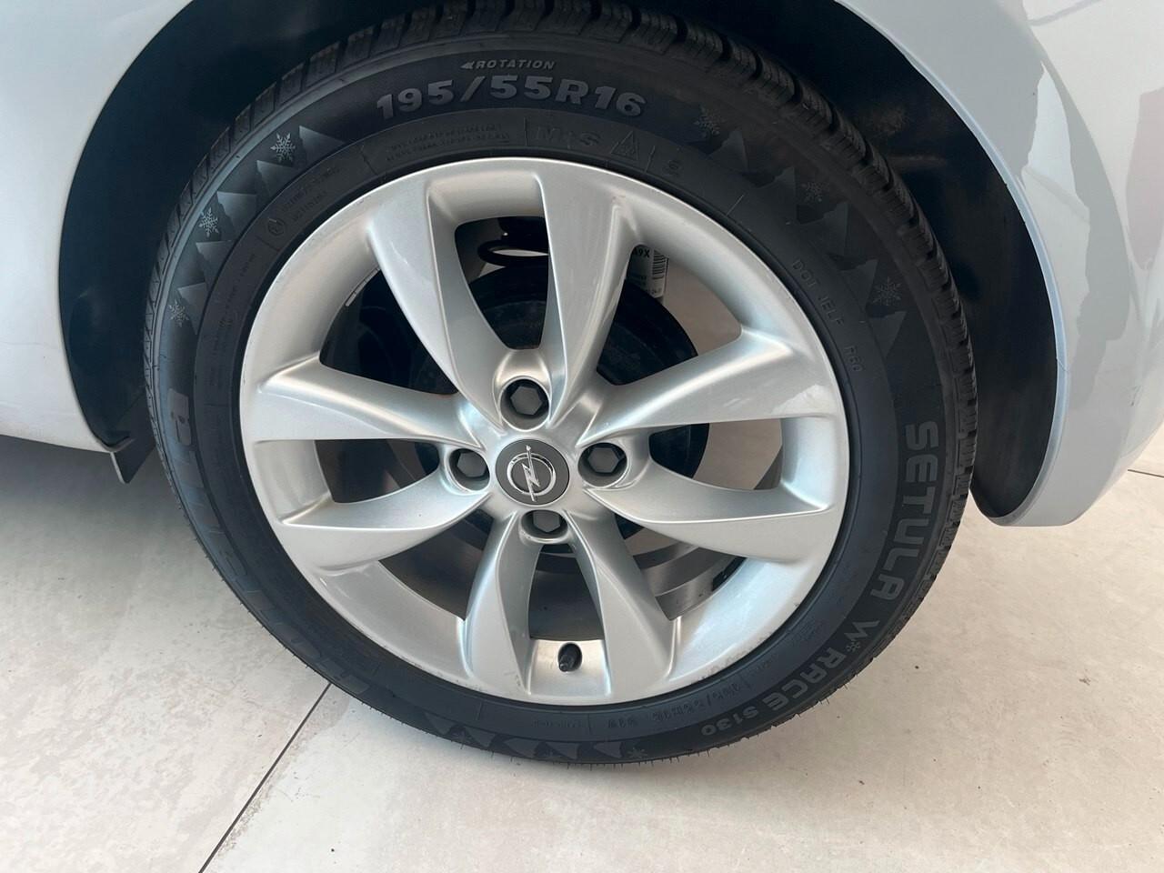 Opel Adam 1.2 70 CV Start&Stop Jam