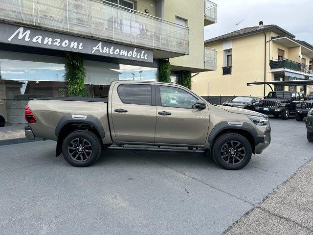TOYOTA Hilux 2.4 D A/T 4WD Double Cab Invincible PREZZO FINITO