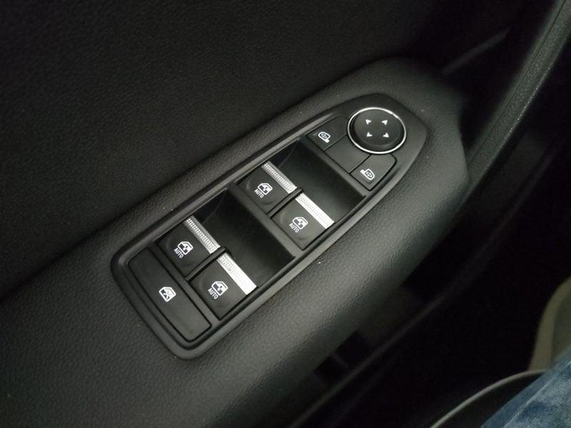 Renault Captur 1.6 E-Tech hybrid Intens 145cv auto