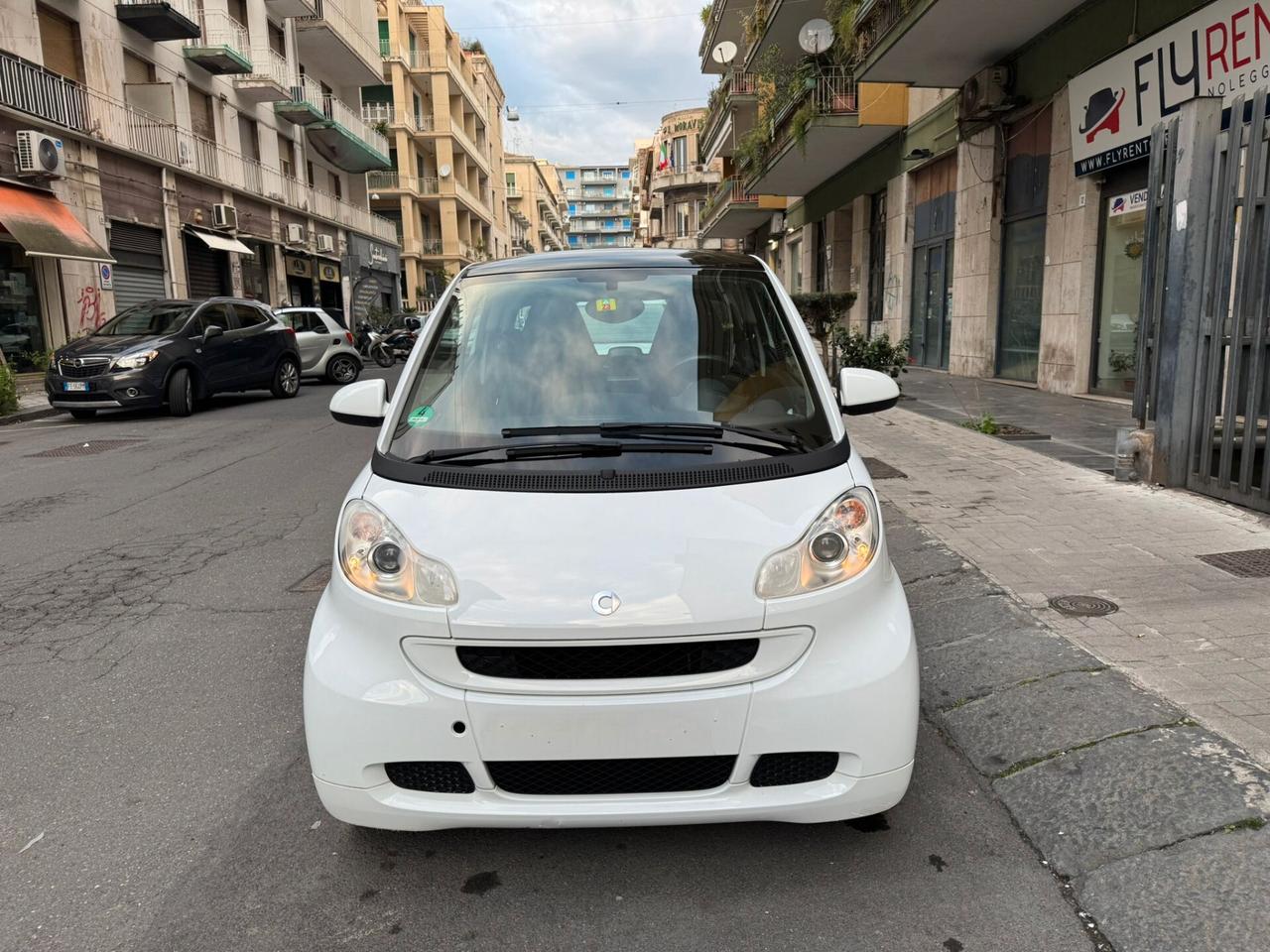 Smart ForTwo 1000 52 kW MHD coupé passion