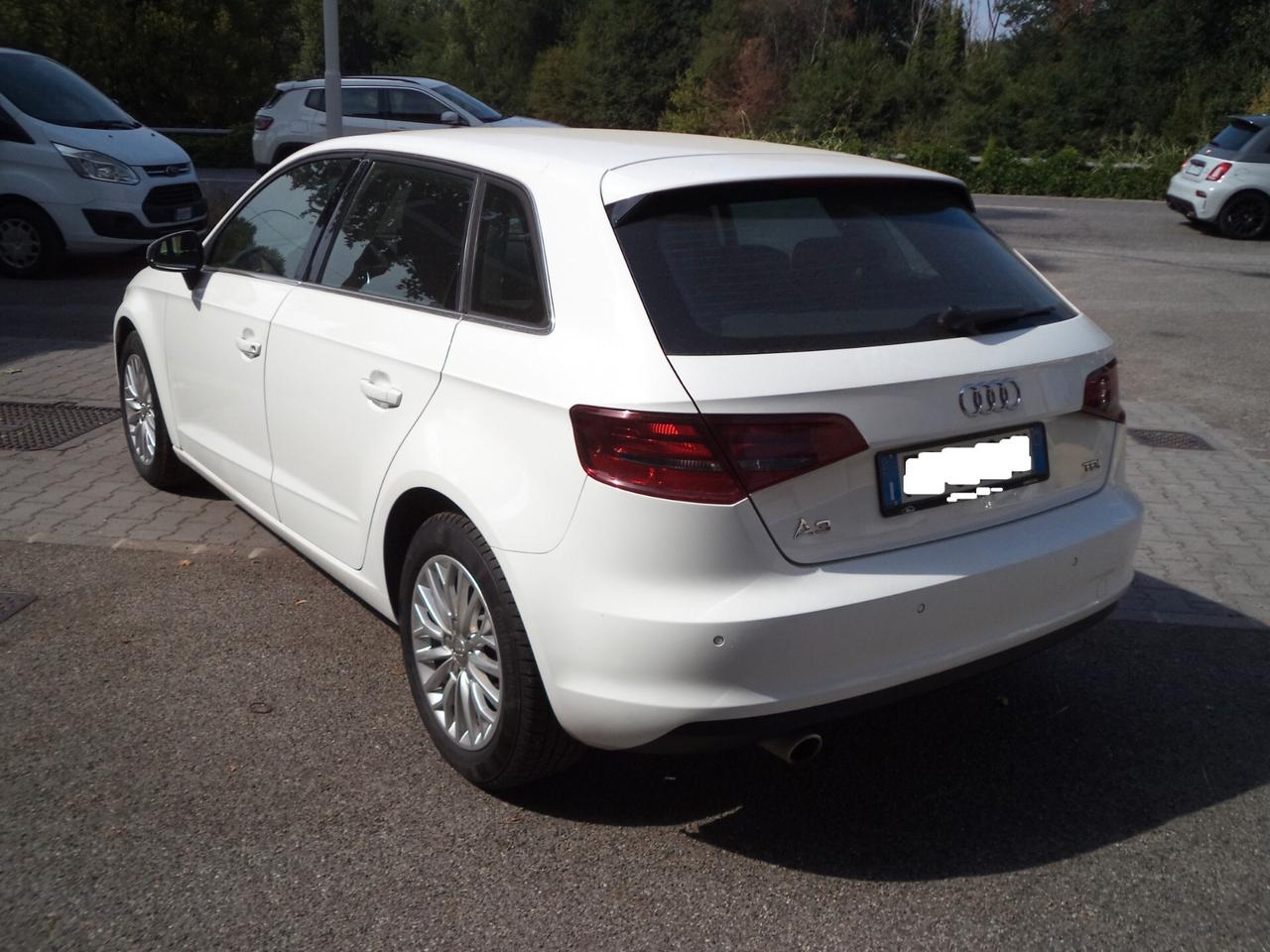 Audi A3 SPB 1.6 TDI clean diesel Ambition