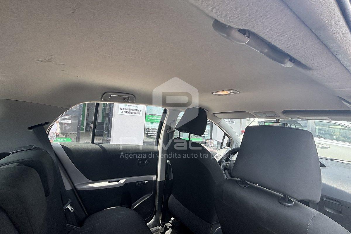 TOYOTA Yaris 1.0 5 porte Sol