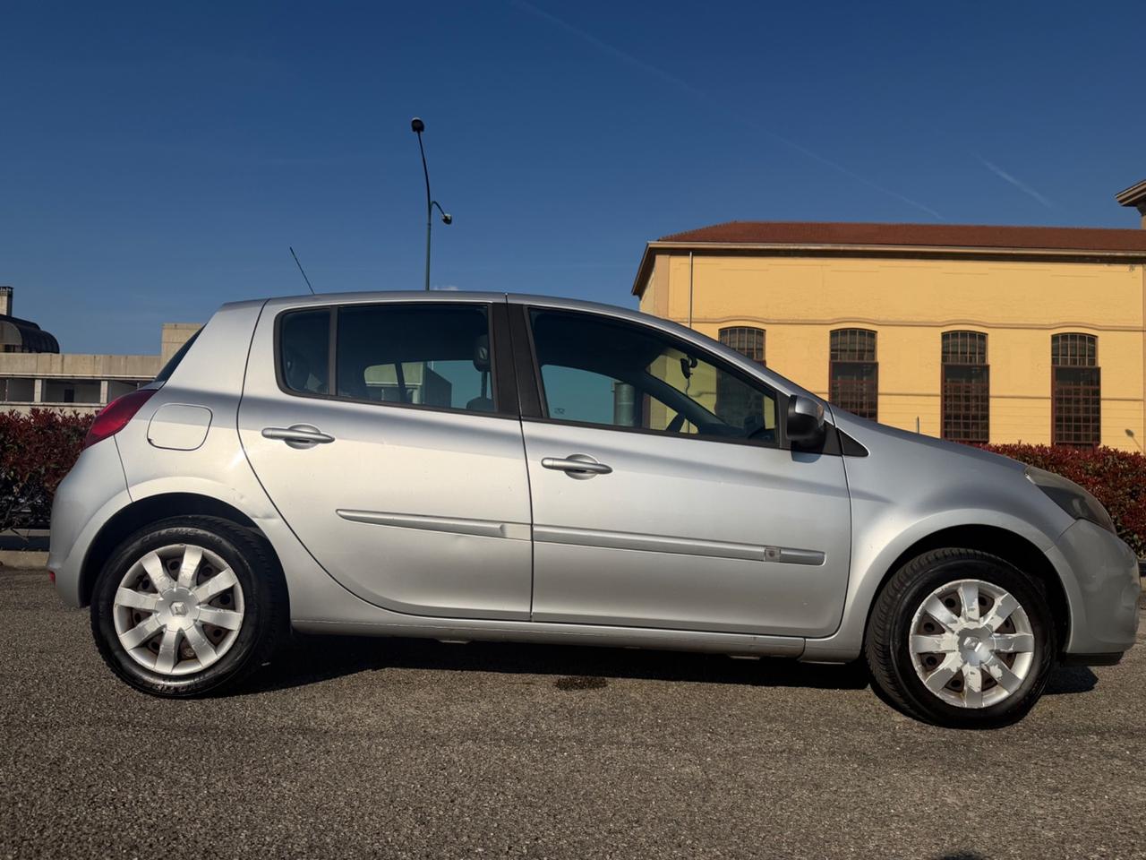 Renault Clio 1.2 5 porte Dynamique