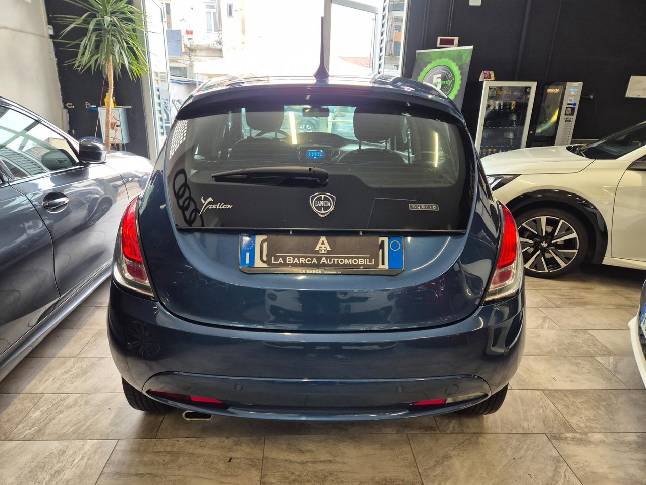 Lancia Ypsilon 1.0 FireFly 5 porte S&S Hybrid Ecochic Gold