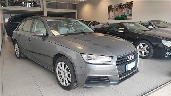 Audi A4 Avant 2.0 TFSI ultra S tronic Business !!! SOLO 72.500 KM !!!