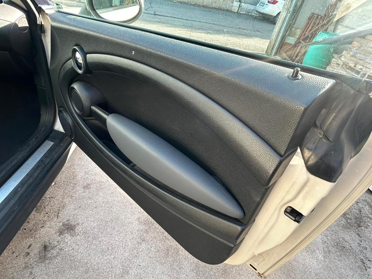 Mini 1.6 16V Cooper D