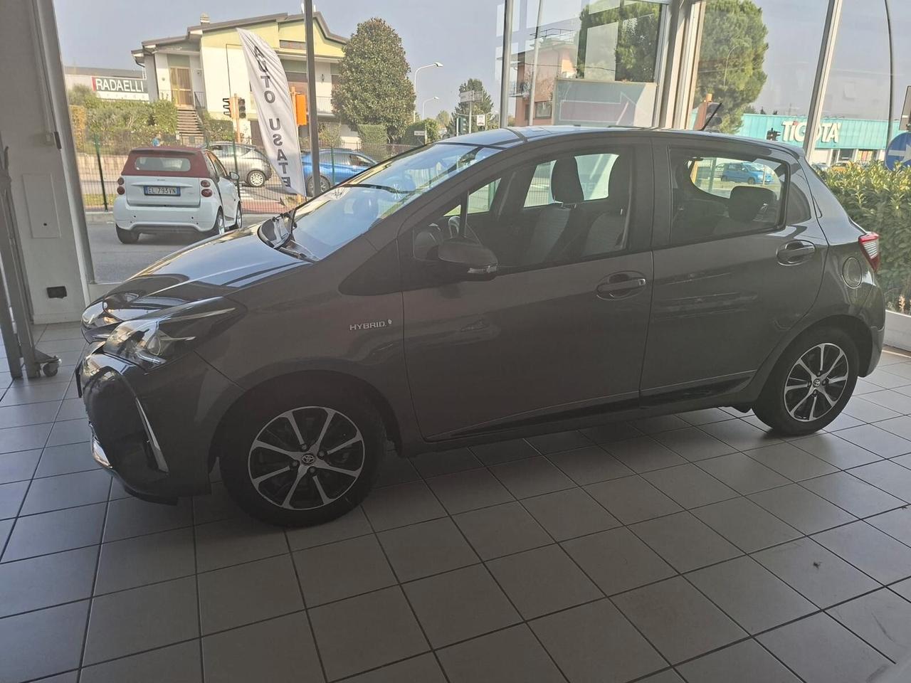 Toyota Yaris 1.5 Hybrid 5 porte Active