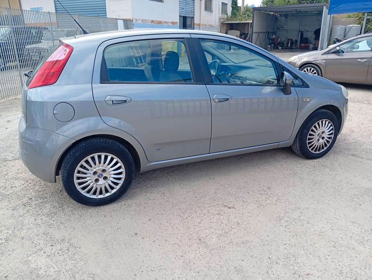 Fiat Grande Punto 1.4 5 porte Dynamic