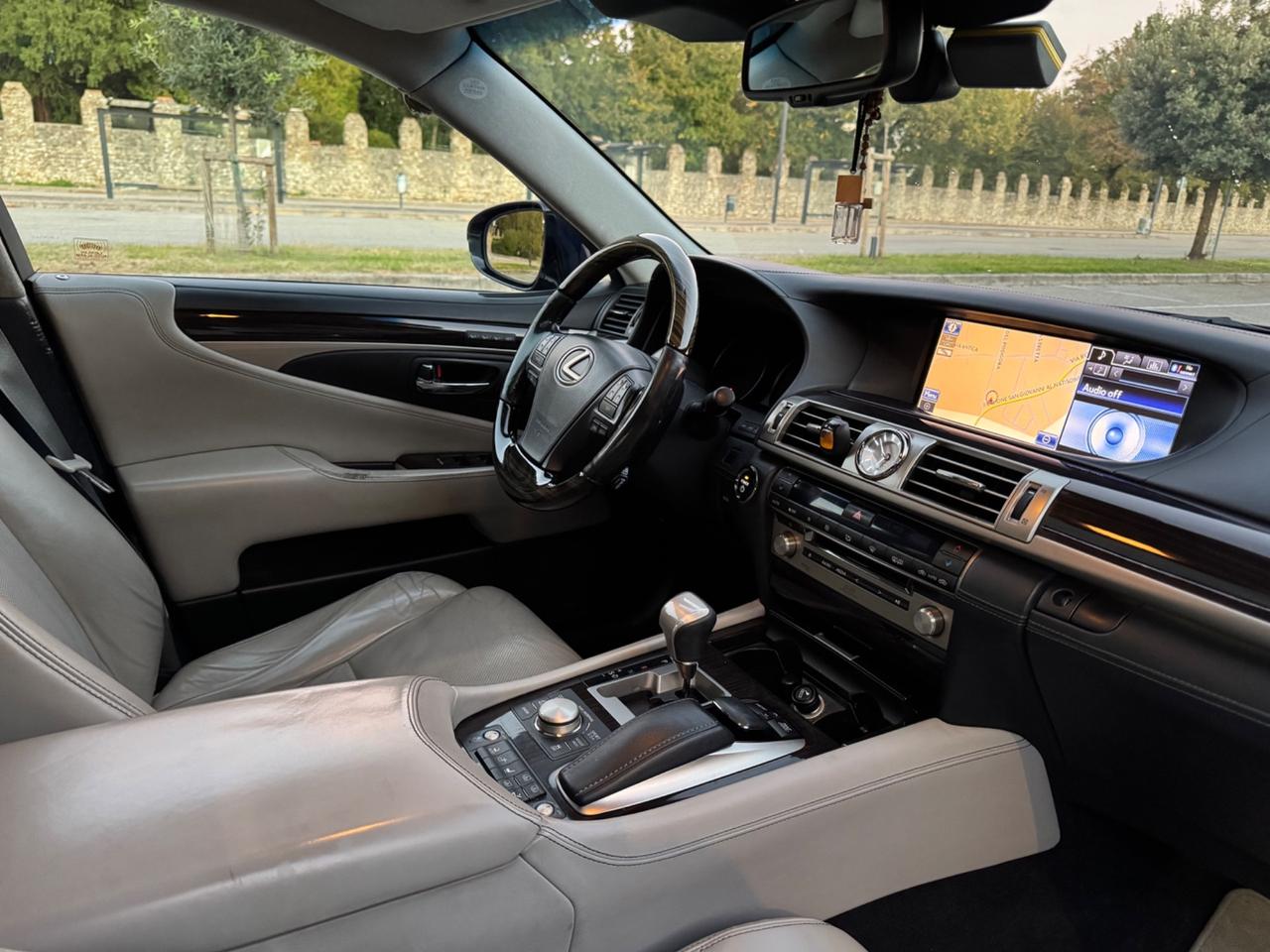 Lexus LS 600h L 5.0 Hybrid Full Optional !