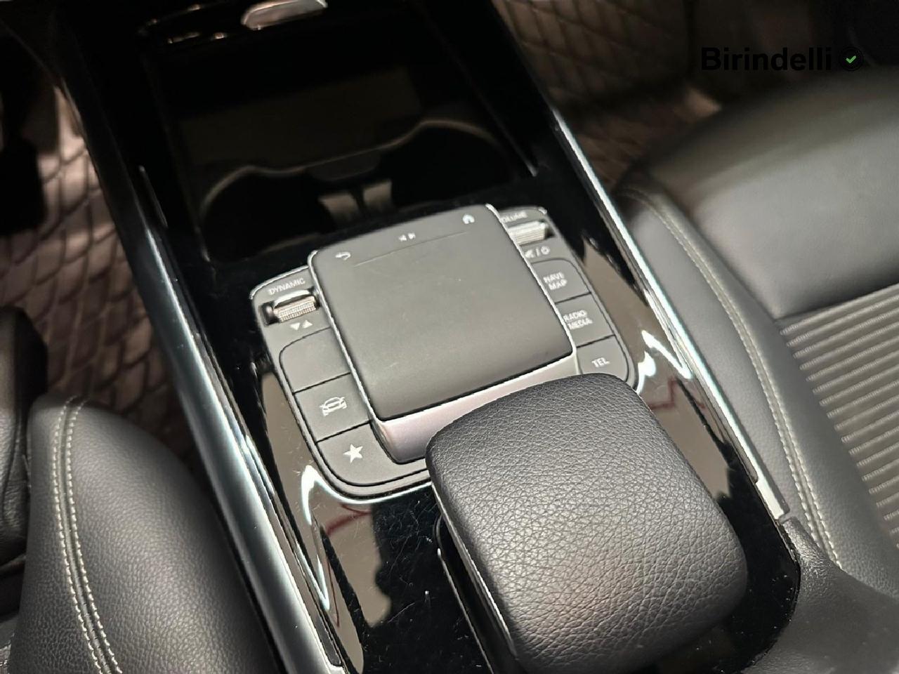 Mercedes-Benz GLA (H247) - GLA 180 Automatic Sport