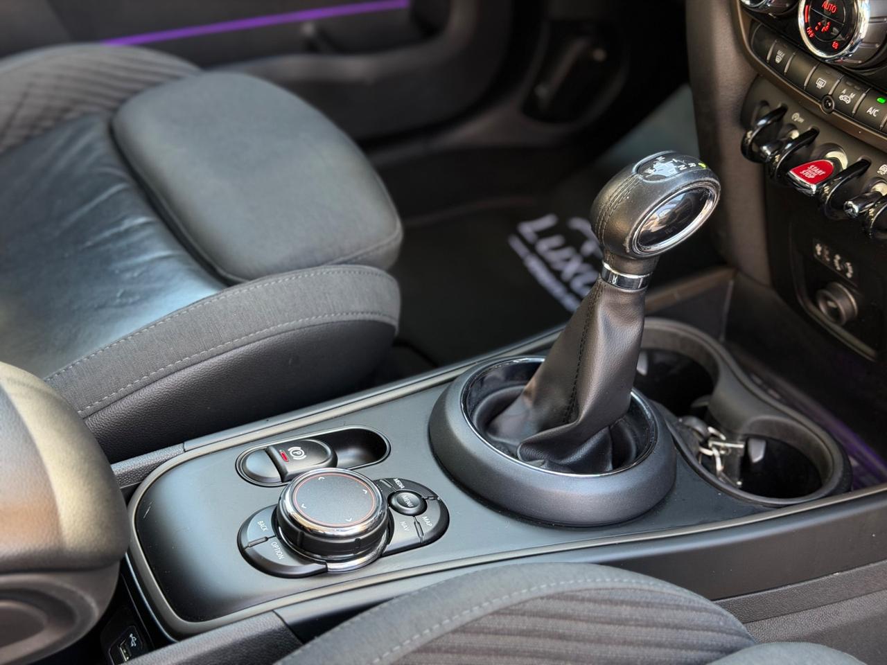 Mini Cooper D Countryman 2.0 Hype LED CARPLAY