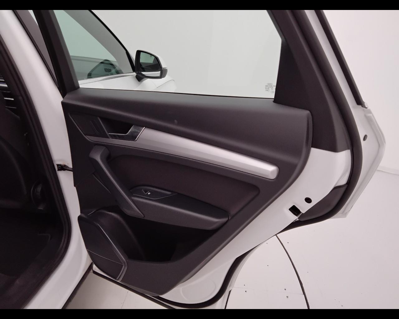 AUDI Q5 II 2020 - Q5 40 2.0 tdi mhev 12V S line quattro s-tronic