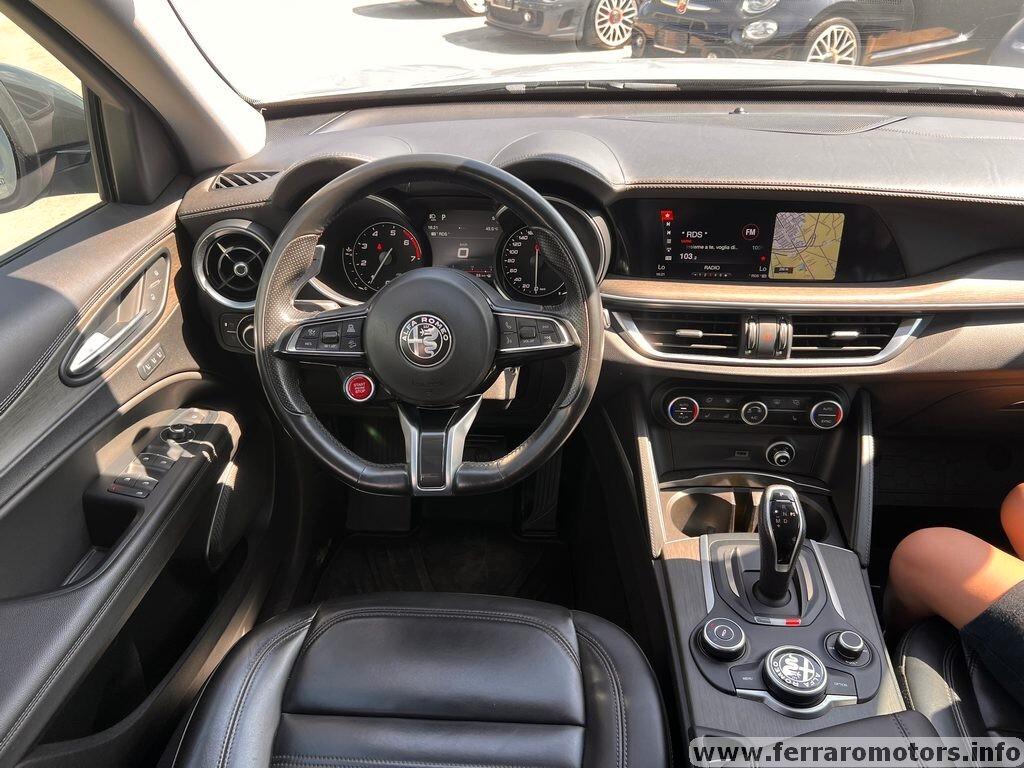 Alfa Romeo Stelvio 2.0 Turbo 280 CV AT8 Q4 Executive