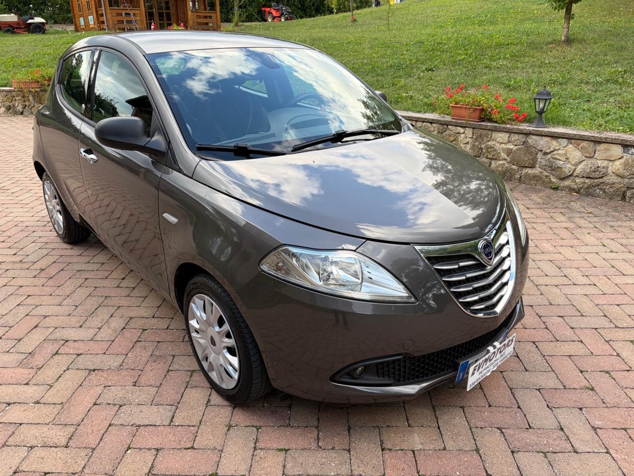Lancia Ypsilon 1.2 69 CV 5 porte GPL Ecochic Gold