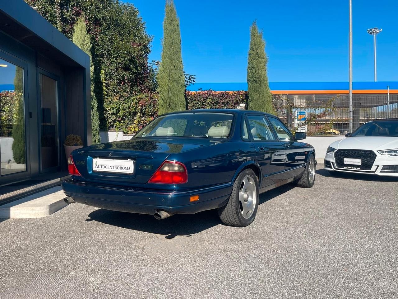 Jaguar XJR 4.0 POSSIBILITA' DI FINANZIAMENTO