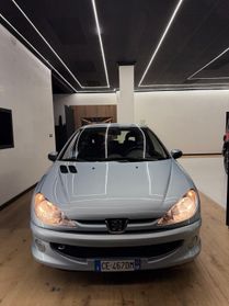 Peugeot 206 1.6