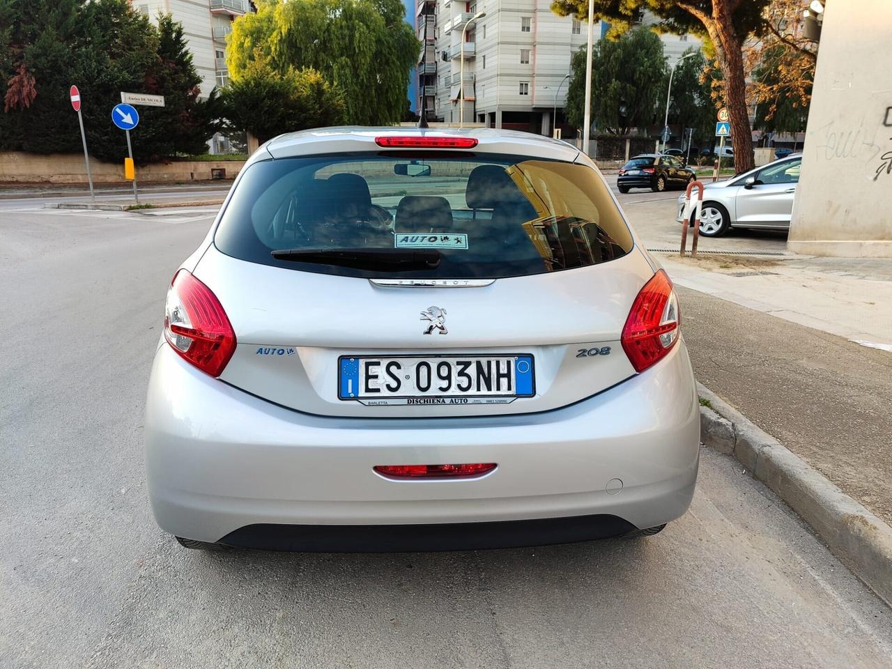 Peugeot 208 1.4 HDi 68 CV!!