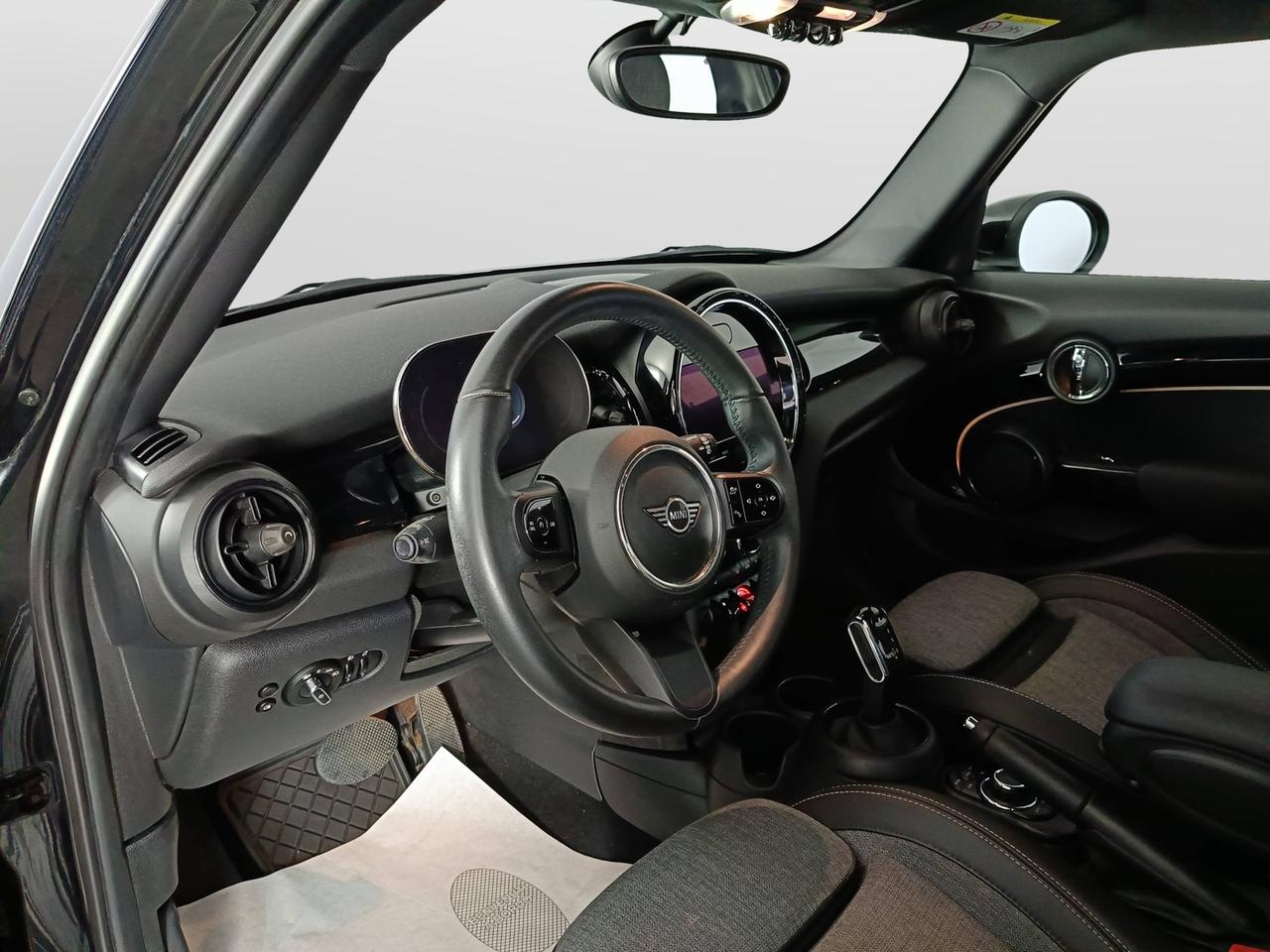 MINI Mini IV F55 2021 5p - Mini 5p 1.5 Cooper Classic auto