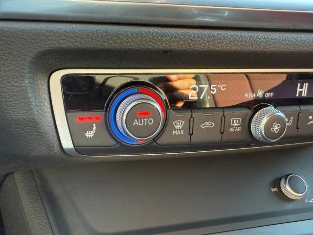 AUDI Q3 40 TDI quattro S tronic S line ed. GANCIO - LED