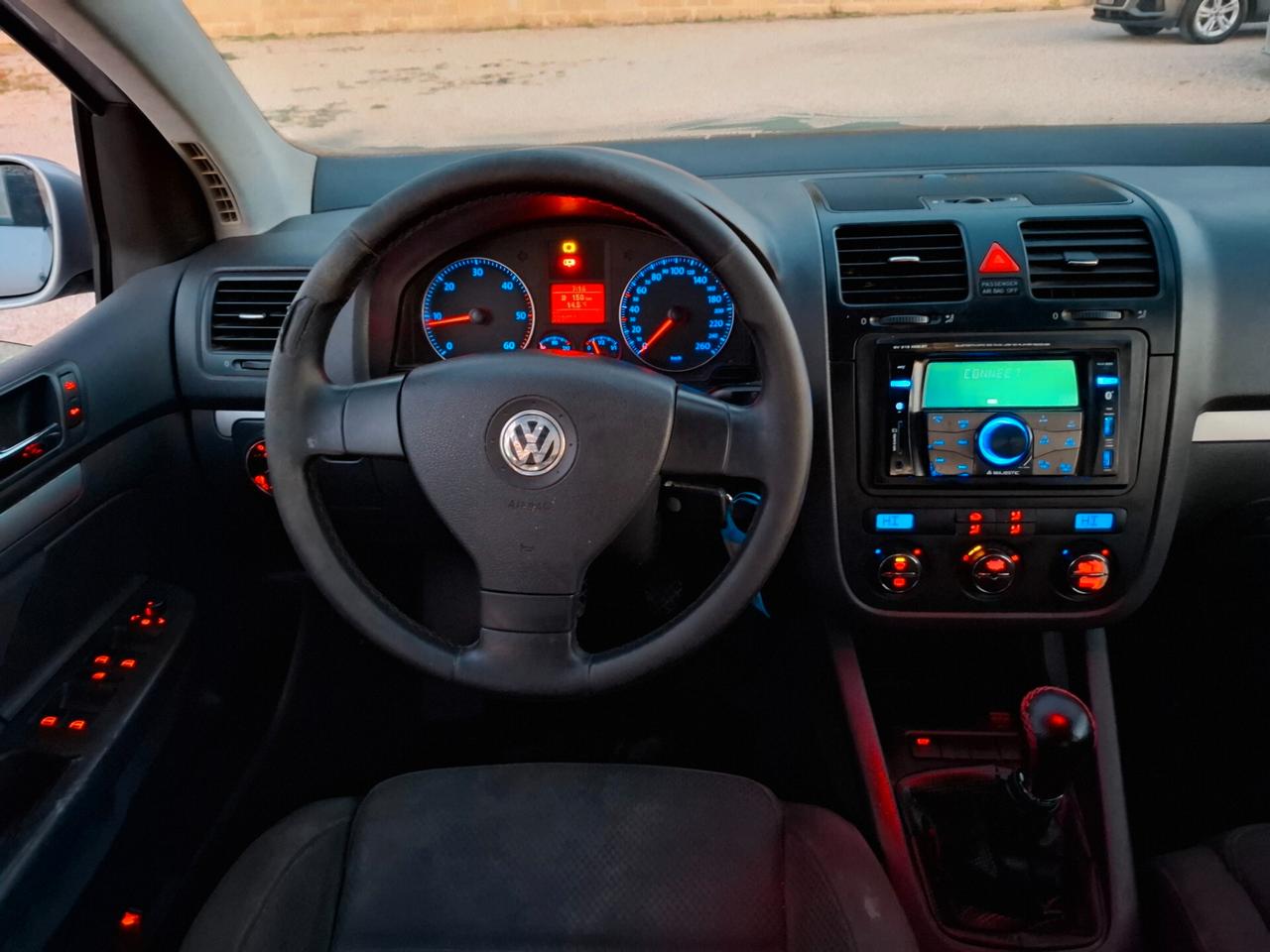 VW GOLF 5 -1.9TDI 105CV-5PORTE*CLIMA