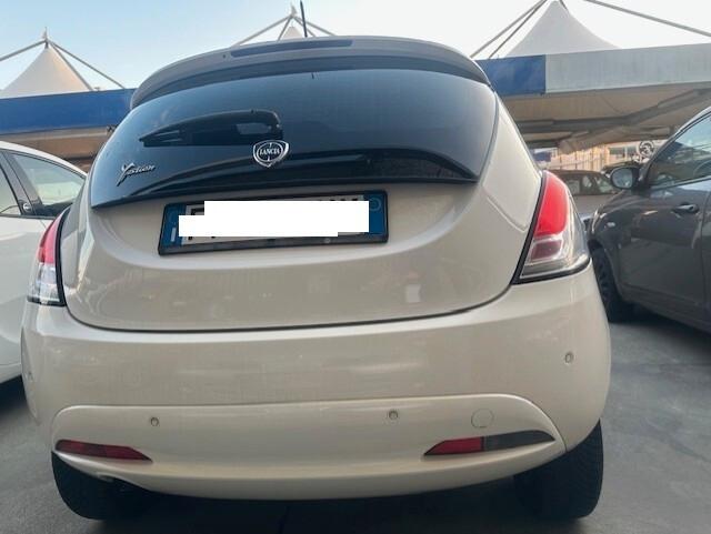 LANCIA YPSILON 10/2016 FULL OPTIONAL