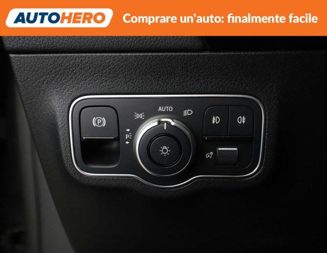 MERCEDES-BENZ GLA 180 Automatic Business