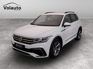 VOLKSWAGEN Tiguan II 2021 - Tiguan 1.5 tsi R-Line 150cv dsg