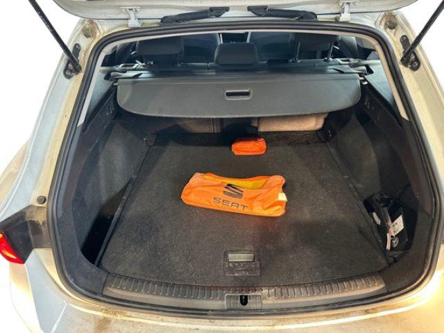 SEAT Leon Sportstourer 1.5 TGI DSG Business FULL LED, Navi