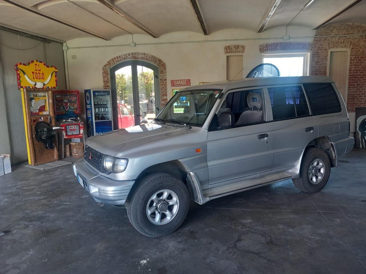 Mitsubishi Pajero 2.5 td 5 p autocarro