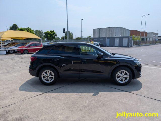 AUDI Q3 35 TDI S tronic Business