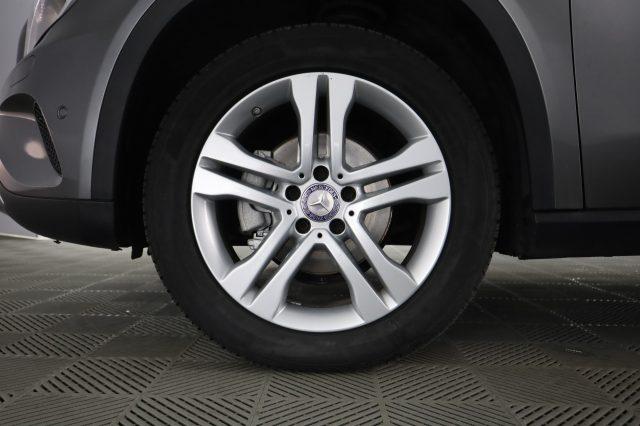 MERCEDES-BENZ CLA sse GLA GLA 200 d Automatic Sport