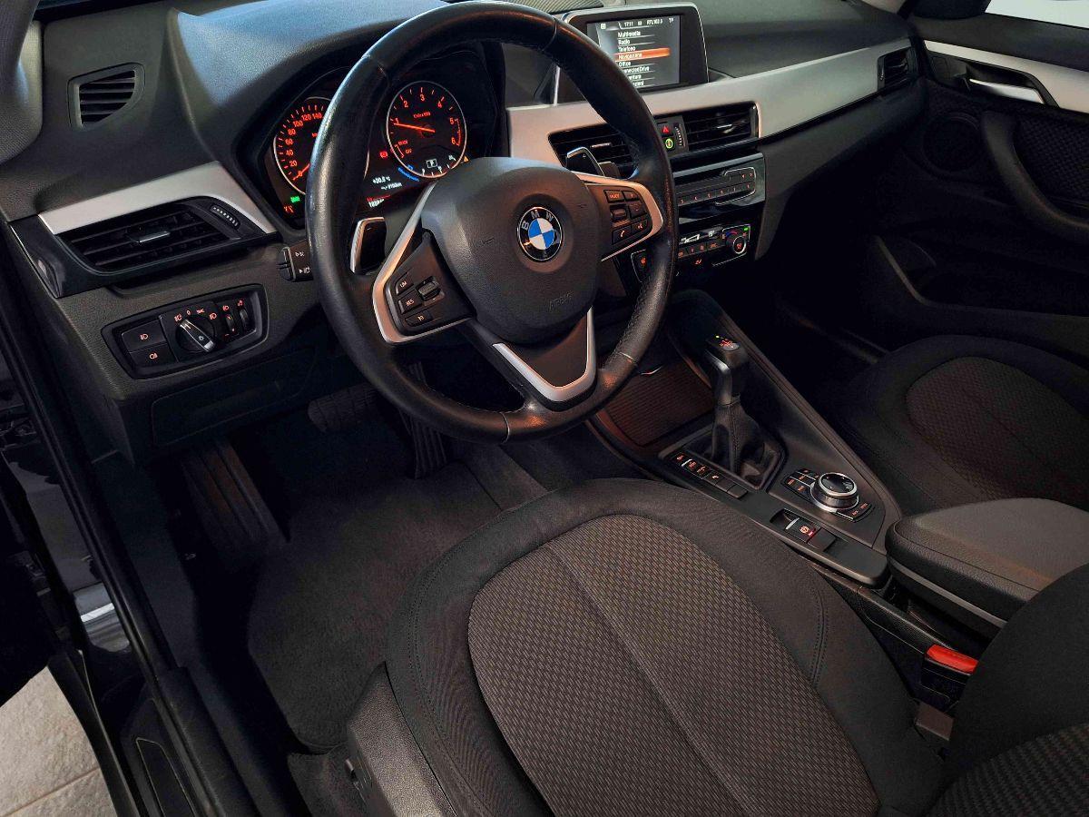 BMW X1 sDrive18d Business - AUTOMATICA + PAD - TAGLIANDATA - GARANZIA -