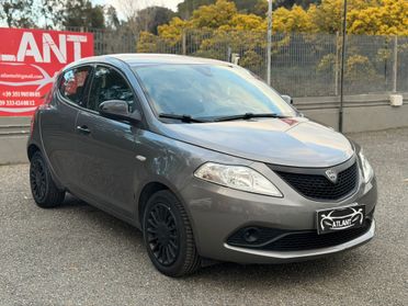 Lancia Ypsilon 1.2 69 CV 5 porte GPL Ecochic Elefantino Blu