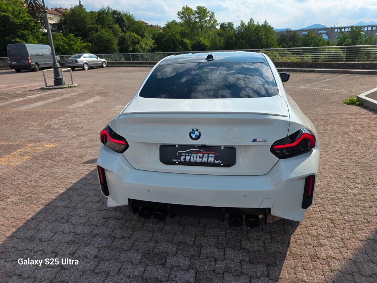 M2 full optional valutiamo usato