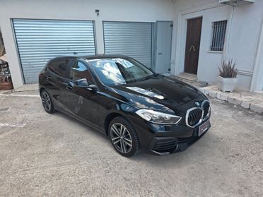 Bmw Serie 1 Sport 118i x NEOPATENTATI