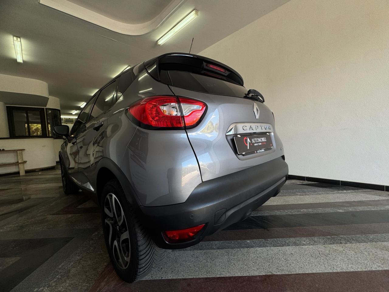 Renault Captur dCi 8V 110 CV Start&Stop Energy Iconic
