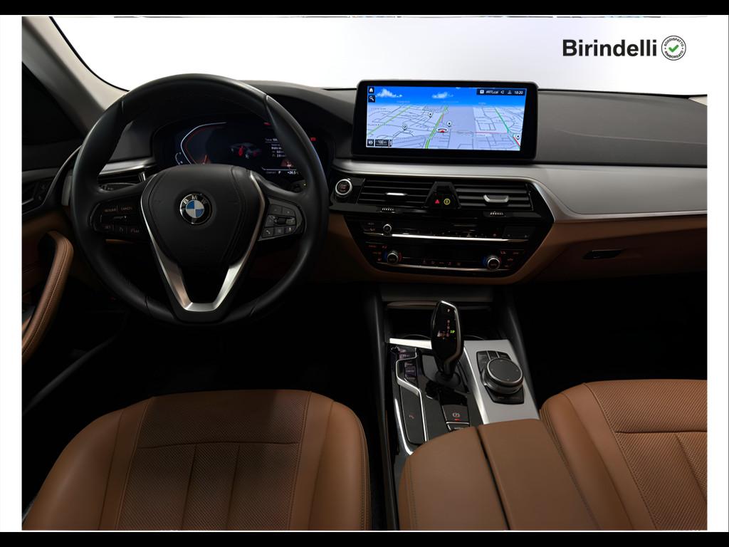 BMW Serie 5(G30/31/F90) - 520d 48V xDrive Business