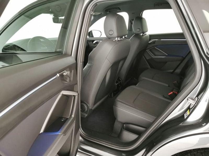 Audi Q3 45 1.4 tfsi e Identity Black s-tronic