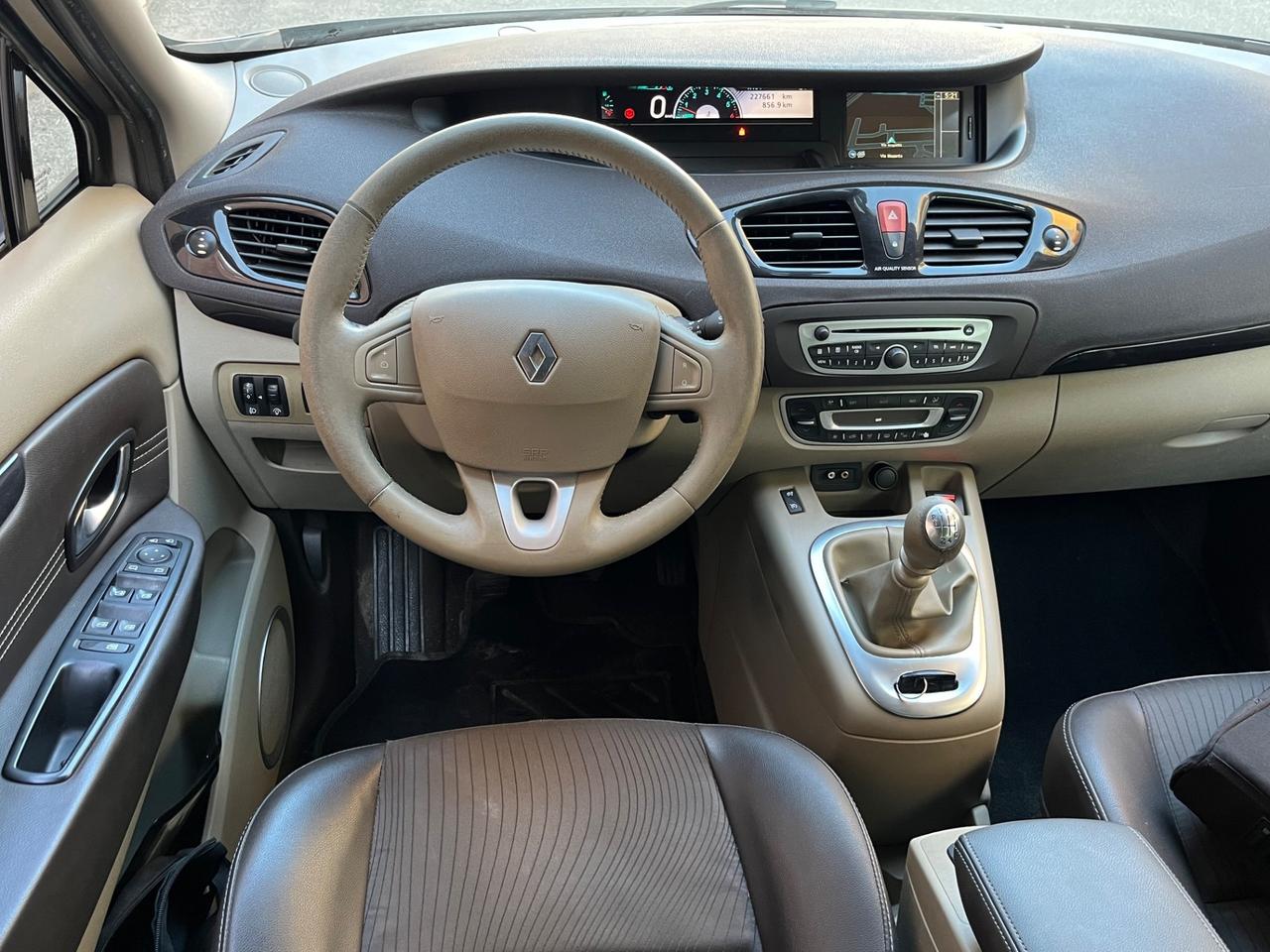 Renault Scénic X-mod 1.9 dCi 130CV