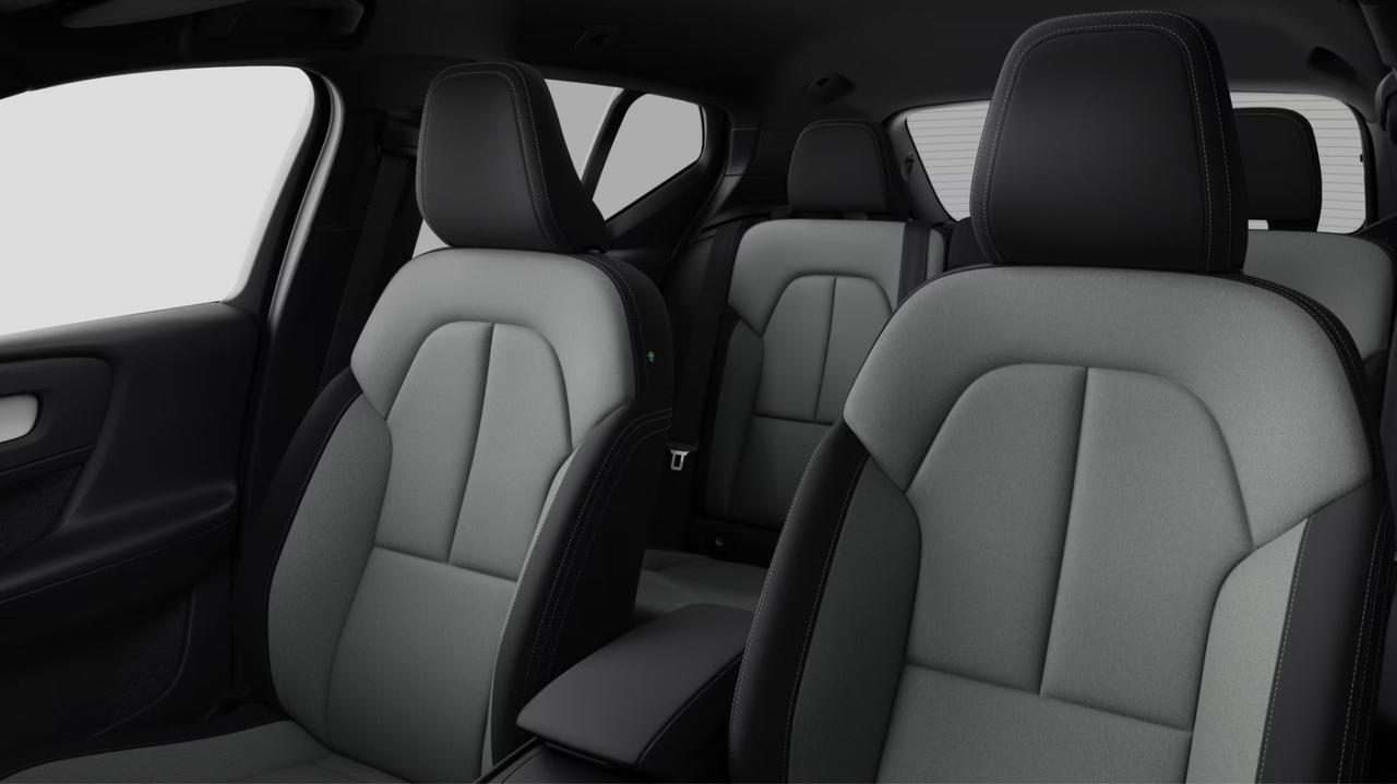VOLVO XC40 CORE B3 AUTO PREZZO PROMO FINO A FINE MESE
