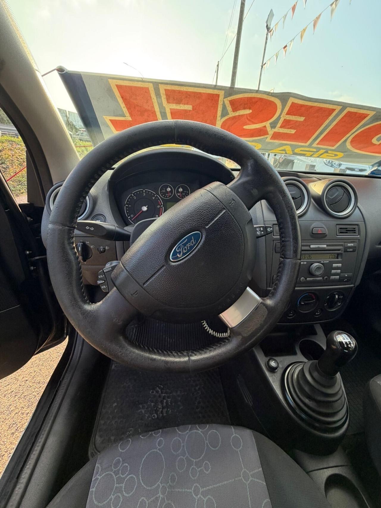 Ford Fiesta 1.4 TDCi 5p. Ghia