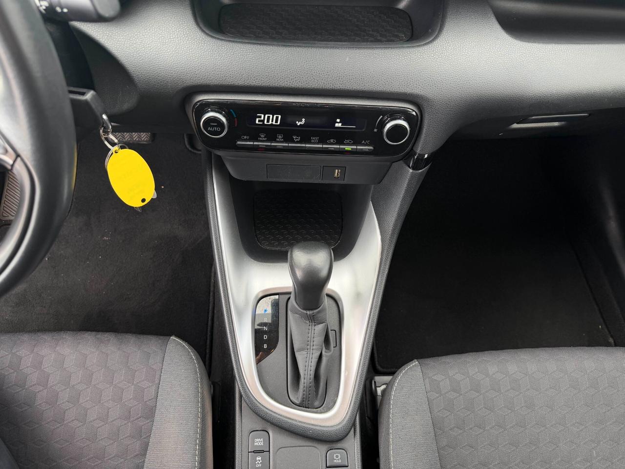 Toyota Yaris 1.5 Hybrid Trend NEOPATENTATI