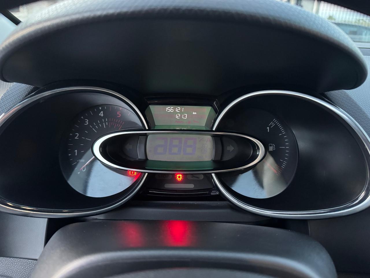 Renault Clio Sporter dCi 8V 75 CV Duel2