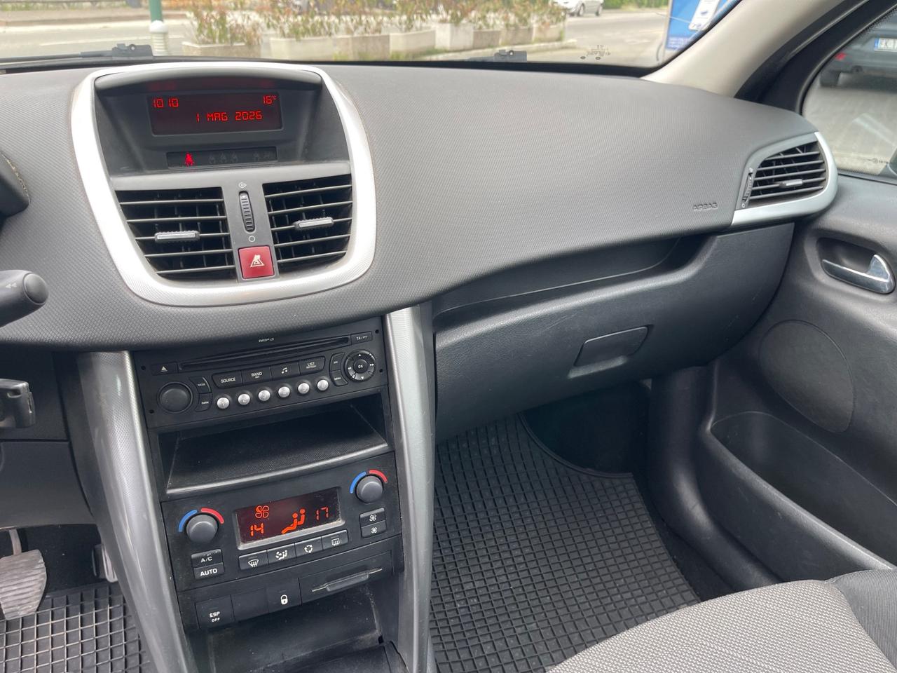 Peugeot 207 1.4 HDi 70CV 5p. XS