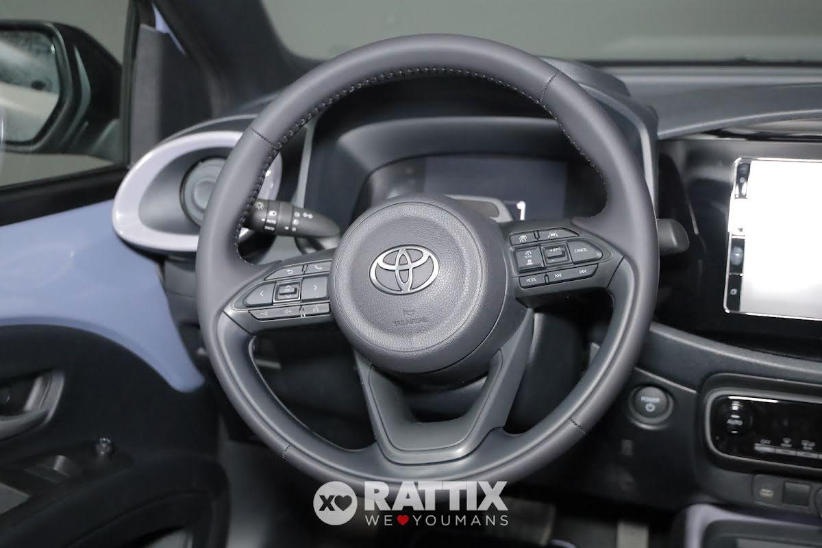 Toyota Aygo X 1.5 Hybrid Icon e-CVT