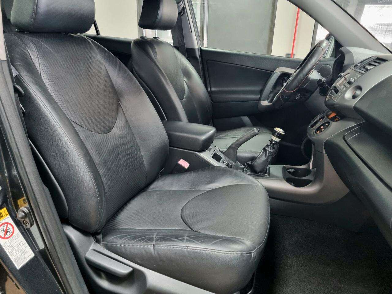 TOYOTA RAV4 2.2 D-4D 136 CV SOL 4x4 NEOPATENTATI