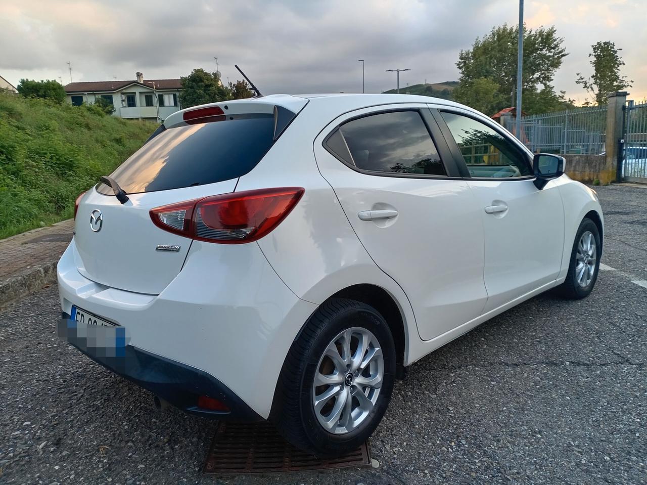 Mazda 2 Mazda2 1.5 Skyactiv-D 105 CV Exceed