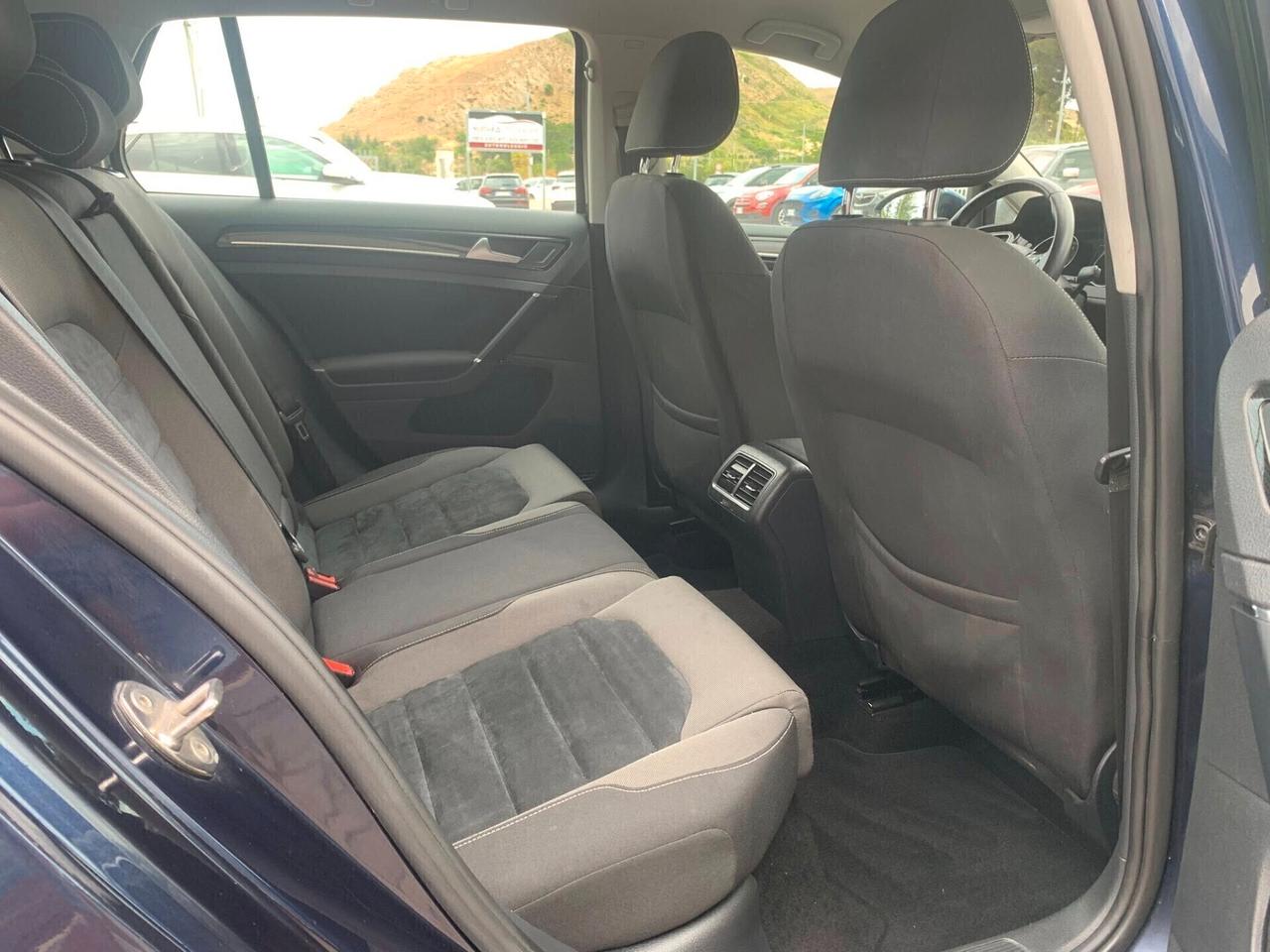 Volkswagen Golf 1.6 TDI Highline BMT SPORT 2013