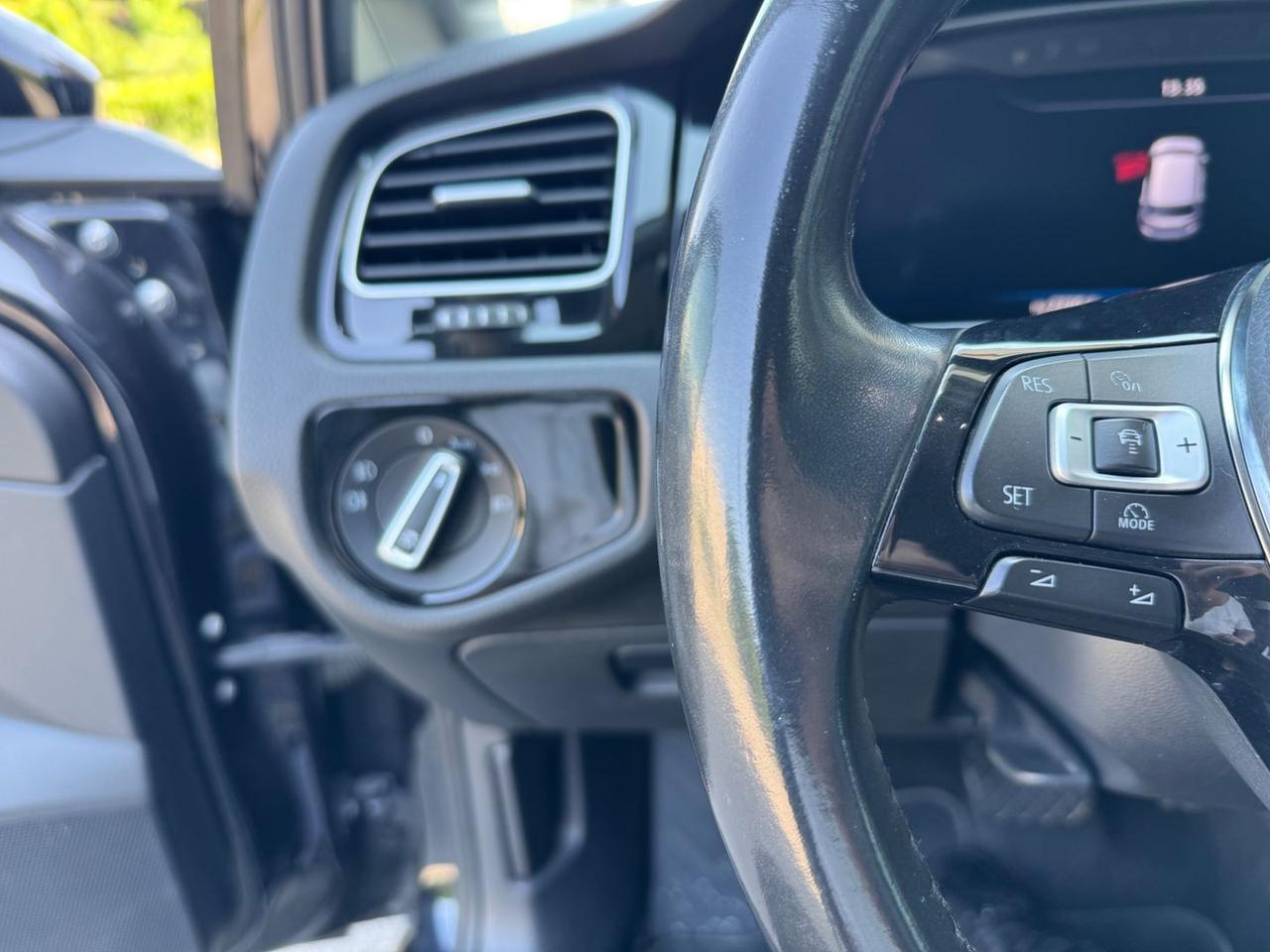 Volkswagen Golf Executive 1.6 TDI BlueMotion