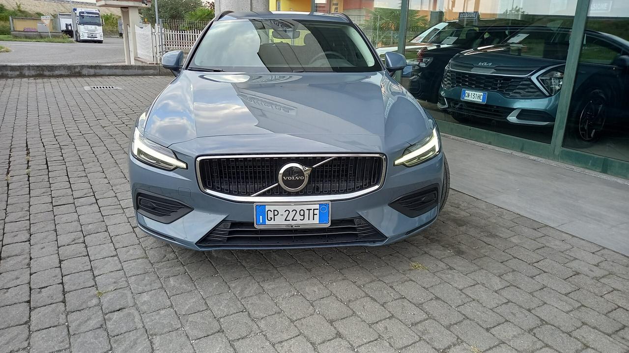 Volvo V60 B4 (d) automatico Core
